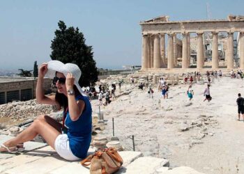 Greqia mbyll Akropolin dhe shkollat ​​për shkak të nxehtësisë ekstreme