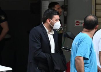 Gazetari i ERT dënohet me 12 muaj burg për rrahjen e partneres së tij