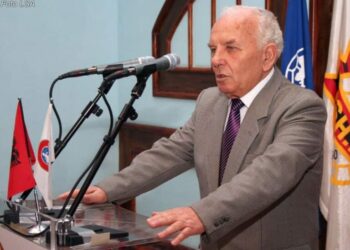 Futbolli shqiptar në zi! Ndahet nga jeta në moshën 81-vjeçare legjenda Bejkush Birçe