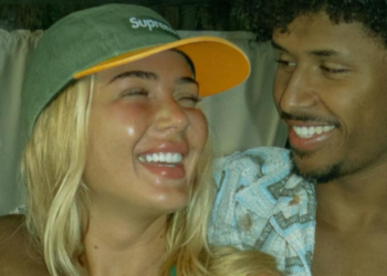 Loredana publikon fotografi intime nga pushimet me sulmuesin e Dortmundit