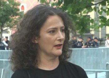 Argita Malltezi: Nuk ka shans ligjor që Sali Berishës t’i hiqet mandati