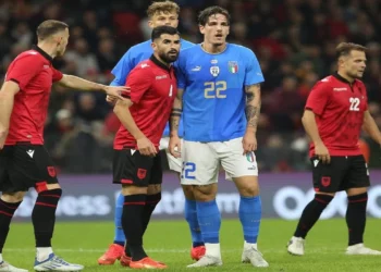 Ndeshja me Italinë, ‘Reuters’: Shqipëria është gati të shkaktojë trazira