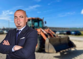 Pali i Pustecit ia çon lekët me fadromë të afërmit të prefektit, 95 MLN lekë kontrata pa garë