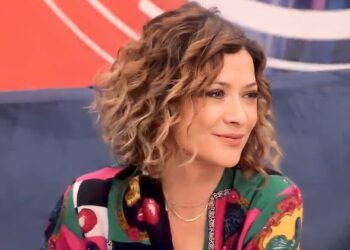 Egla zbulon bisedën me Julin pasi u rrëzua në skenë: Kështu është kur fiton me hile…