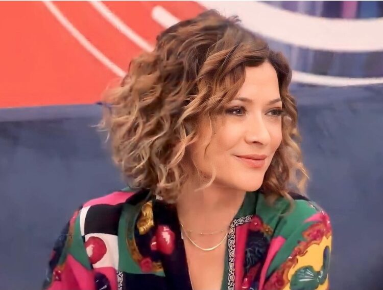 Egla zbulon bisedën me Julin pasi u rrëzua në skenë: Kështu është kur fiton me hile…