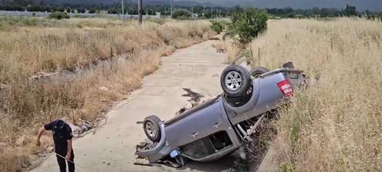 Aksident në aksin Korçë-Bilisht/ Shoferi humb kontrollin e makinës, dy të plagosur