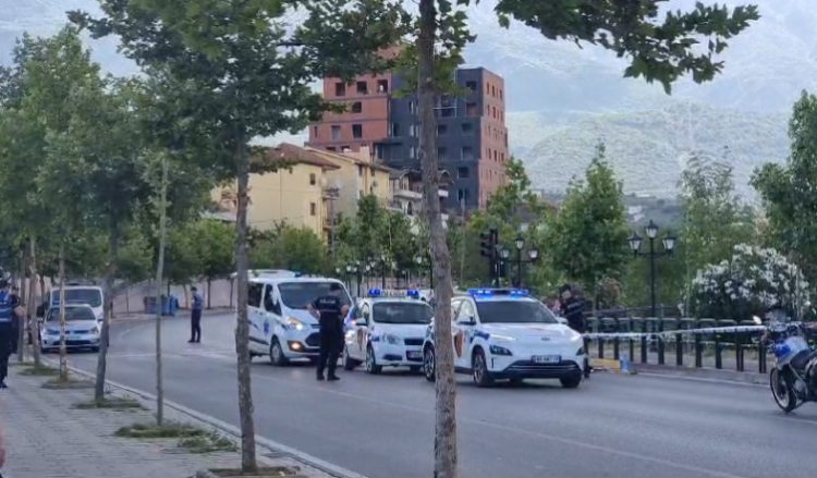 E rëndë në Tiranë! Makina përplas për vdekje të moshuarin me biçikletë (Emri)
