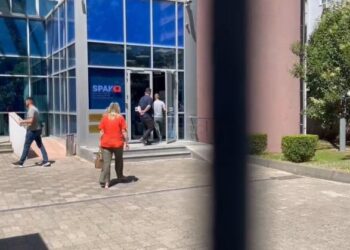 Një orë në SPAK, ish-deputetja e PD: Isha për diçka personale