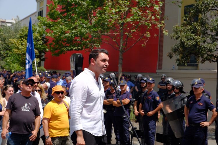 Këlliçi thirrje Dumanit: Çfarë pret që nuk e arreston një plehrë dhe hajdut si Veliaj