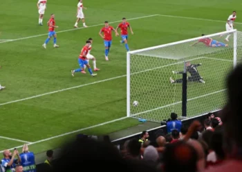 Turqia fiton në fund përballë Çekisë me 10 veta