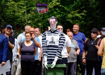 Nis protesta e 11 për dorëheqjen e Veliajt