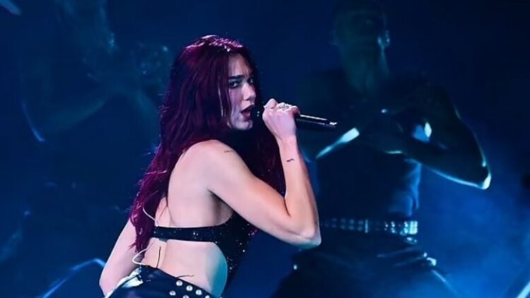 Dua Lipa hedh poshtë akuzat se nuk po këndoi live në Glastonbury