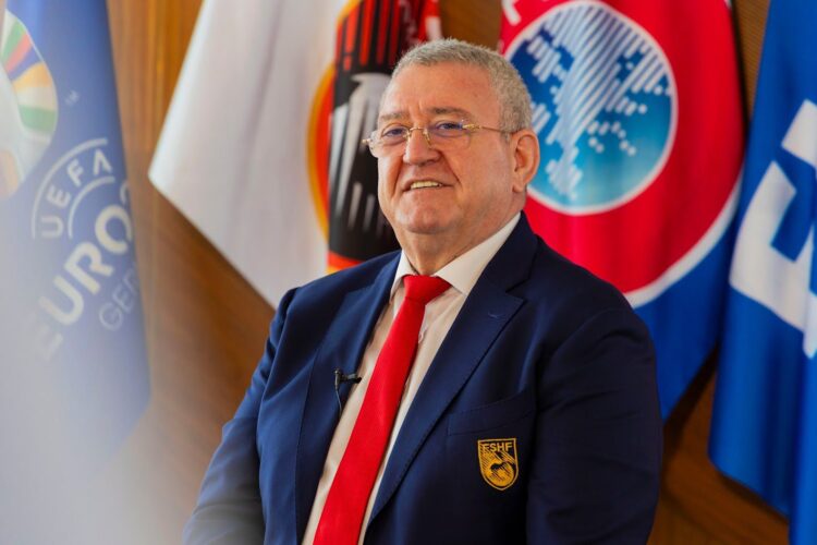 Presidenti Duka flet për median italiane: Jemi skuadër e fortë, ndeshjen e parë e fitojmë 1-0