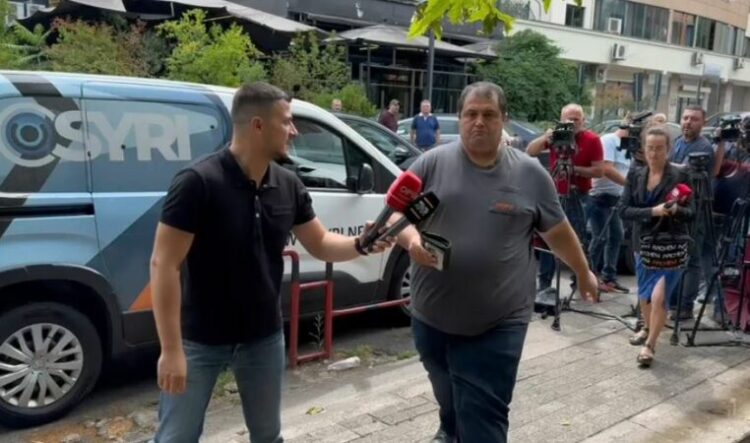 Onkologjiku/ Përgjimi i mjekut Gashi, dyshime se luante bixhoz online (Dokumenti)