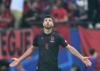 Klaus Gjasula thyen dy rekorde europiane në një ditë