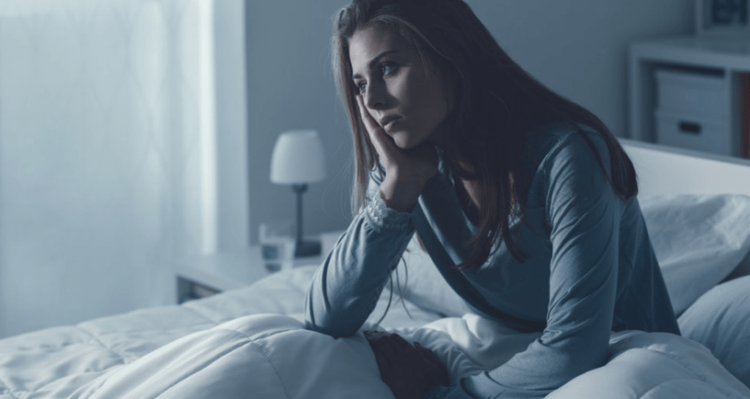 Pagjumësia në verë, si të flini më qetë dhe më gjatë!