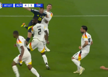 Gjermania shënon sërish, por kësaj radhe ngatrrojnë portë, i “falin” Skocisë golin e nderit