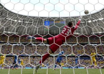 Nuk përmbahet Rumania, shënojnë edhe dy gola kundër Ukrainës (Video)