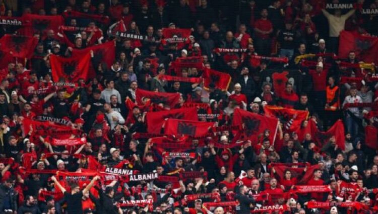 Shqipëria drejt rekordit, 50 mijë kuqezi lënë pa bileta italianët në sfidën e parë