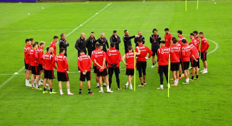 EURO 2024 / Dita e parë e grumbullimit në Kaiserau, njihuni me programin e Kombëtares