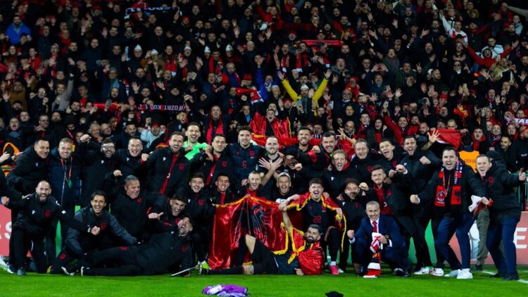 Presidenti Duka, trajneri Silvinjo dhe futbollistët kuqezi rrëfejnë kualifikimin për në Euro 2024