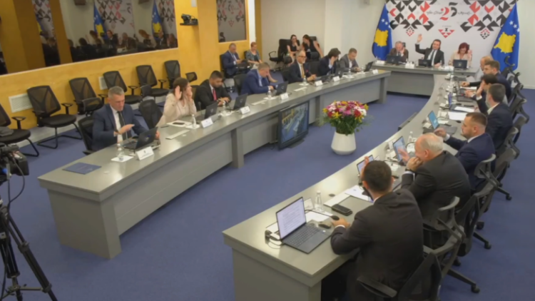 Qeveria e Kosovës ndalon përdorimin e TikTok-ut në institucionet publike