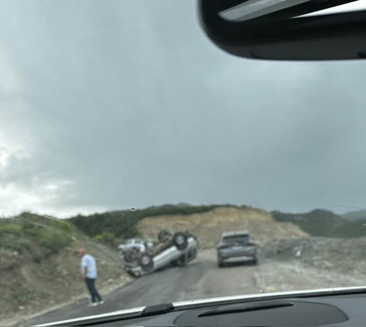 Përmbyset makina në Rrugën e Arbrit, deputeti nxjerr foto: Rama i do dibranët për…