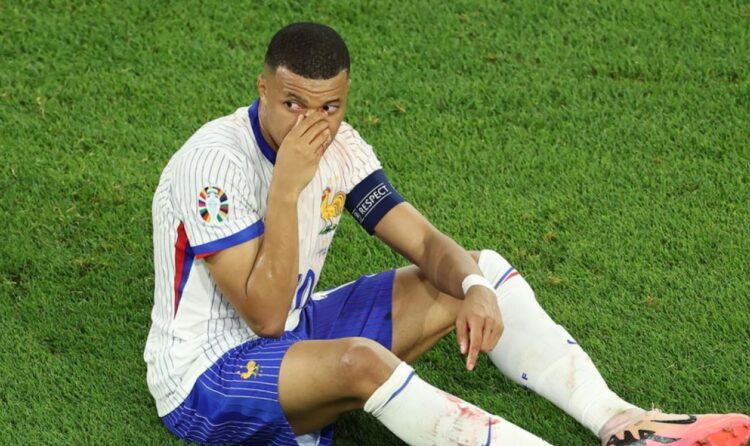 Theu hundën, Mbappe pyet me shaka tifozët: A keni ndonjë ide për maskë?