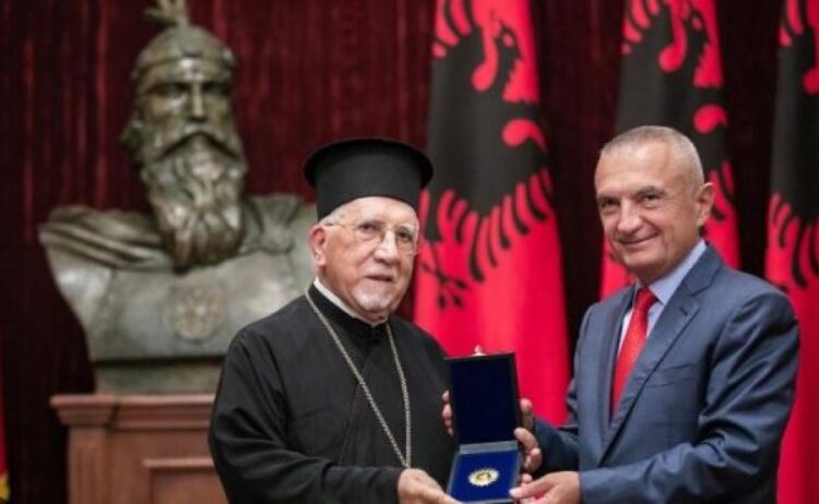 Ndahet nga jeta prifti arbëresh Antonio Belushi, Meta: Shembull frymëzimi