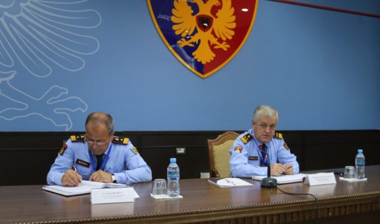 Drejtori i Policisë së Shtetit mbledh strukturat drejtuese të 12 drejtorive vendore në qarqe, zbulohen porositë