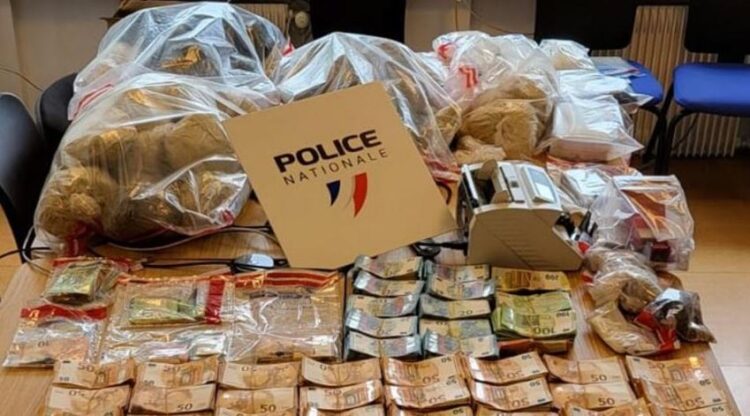 Organizata shqiptare e kokainës në Europë, Franca: Sekuestruam drogë dhe 400.000 euro