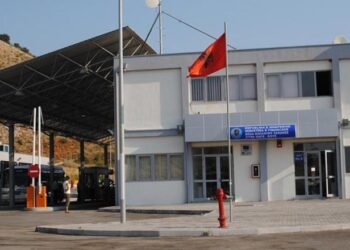 Kalonte mallra kontrabandë, AMP arreston punonjësin në pikën kufitare në Qafë Botë