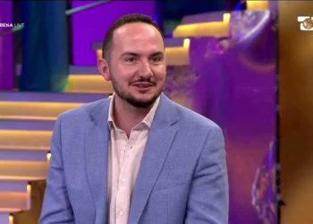 Cila është politikania më seksi? Ja si përgjigjet Ervin Salianji