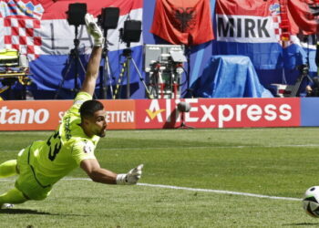 Pritje të shkëlqyera kundër Kroacisë, Strakosha shpallet portieri më i mirë i Europianit