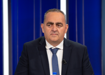 U zgjodh eurodeputet nga burg, Fredi Beleri drejt dorëheqjes nga mandati i kreut të Bashkisë së Himarës!