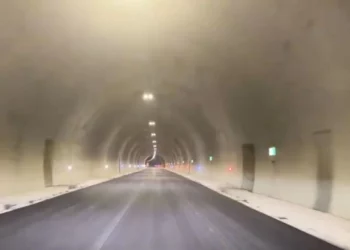 Të premten hapet për makinat tuneli i Llogarasë