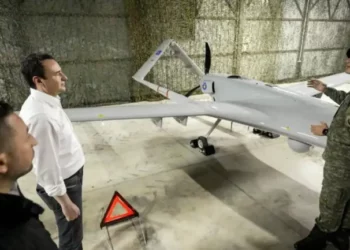 Dronët vëzhguan ushtrinë serbe/ Kosova i përgjigjet Serbisë: Qëllimi i “Bayraktar-ëve”…