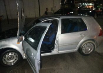 Ishte parkuar në një lavazh, digjet gjatë natës makina në Gjirokastër