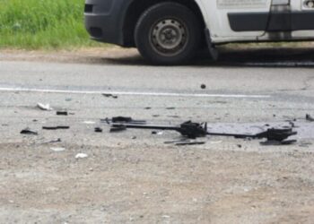 Kamioni përplaset me makinë në aksin Shkodër-Lezhë, plagoset 29-vjeçari