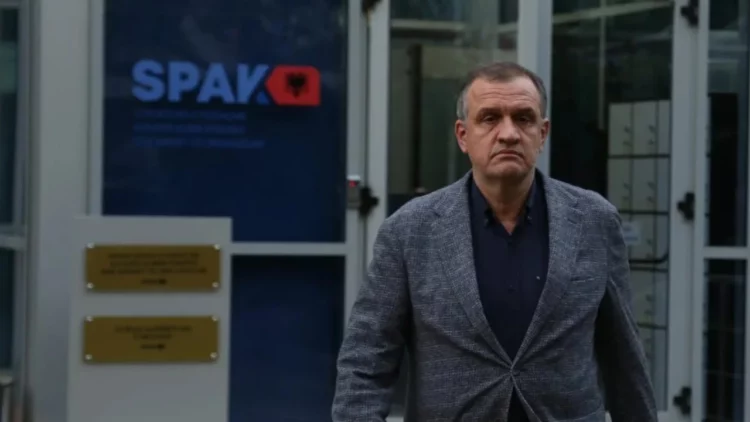 Detaje nga dosja/ Biznesmeni refuzoi të firmosë faturat fiktive të Ilir Beqajt