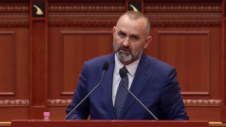 “Keni heshtur për rastin e Pal Trashajt”, Ulsi Manja: U është hequr licensa 11 përmbaruesve privat