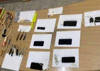 Kontrolle në burgun e Koridhalos, kush janë të burgosurit shqiptarë që iu gjetën celularë