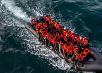 Trafikoi qindra njerëz drejt Britanisë, dënohet me 10 vite burg 24- vjeçari shqiptar! Bashkëpunëtor i rrjetit iranian