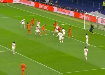 Holanda përmbys rezultatin me dy gola, Turqia në disavantazh (VIDEO)