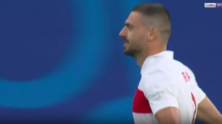 Goool! Turqit kalojnë menjëherë në avantazh
