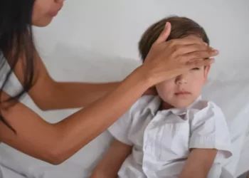 Studimi: Migrena ndryshon strukturën e trurit në mënyrë progresive që nga fëmijëria