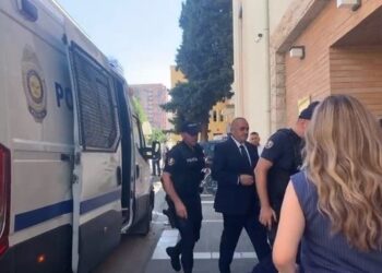 KQZ pritet ti heqë mandatin, Fredi Beleri lë qelinë