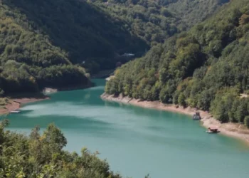 Shpërthimi i granatës në afërsi të Ujmanit, reagon Kurti: Serbisë nuk i leverdis normaliteti i krijuar në atë pjesë!