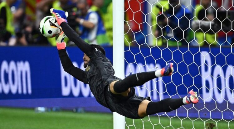 Askush si Diogo Costa, portieri i Portugalisë vendos rekord në kampionatet evropiane