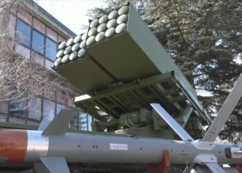 Armët serbe në Sudan, raporti: Serbia po shkel traktatet për tregtinë e armëve